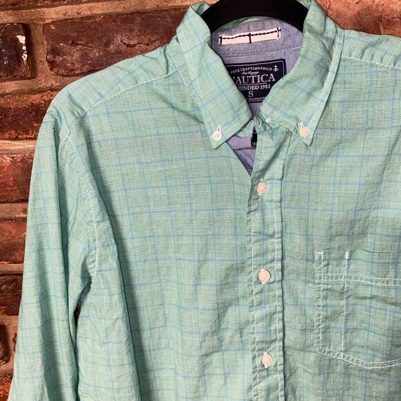 Nautica Men's Green Long Sleeve Button Down Shirt Size Small - Picture 2 of 6